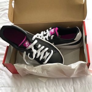 Women’s Nine Court Majestic Sneakers